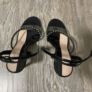 NWOT Zara Heels